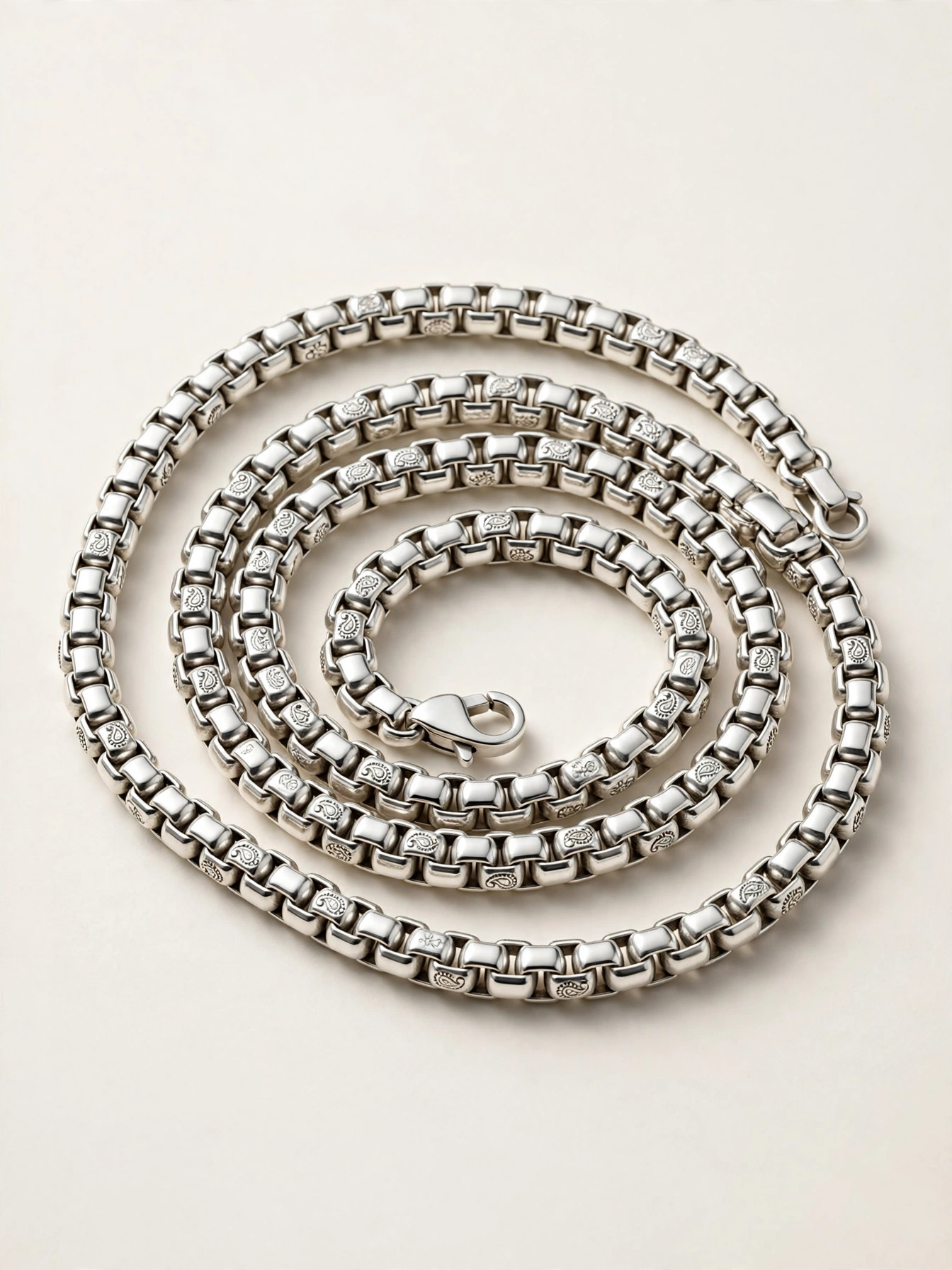 Chains & Bracelets